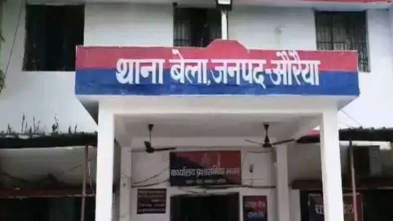 Crime News: हवस में अंधे होकर शख्स ने अपने पड़ोस में रहने वाली 18 साल की लड़की के साथ किया दुष्कर्म, प्रशासन से न्याय की गुहार