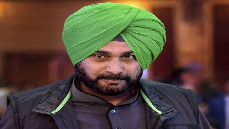 Punjab: नवजोत सिंह सिद्धू को रास नहीं आई अरविंद केजरीवाल की तारीफ, बोला जमकर हमला