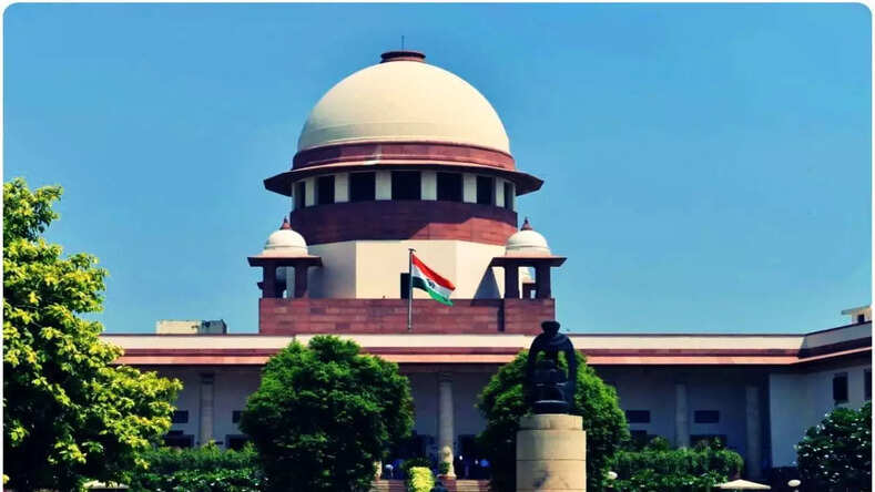 Supreme Court: सुप्रीम कोर्ट देश में सीवर सफाई के दौरान मरने वालों को लेकर गंभीर, कहा- अधिकारी देंगे मुआवजा