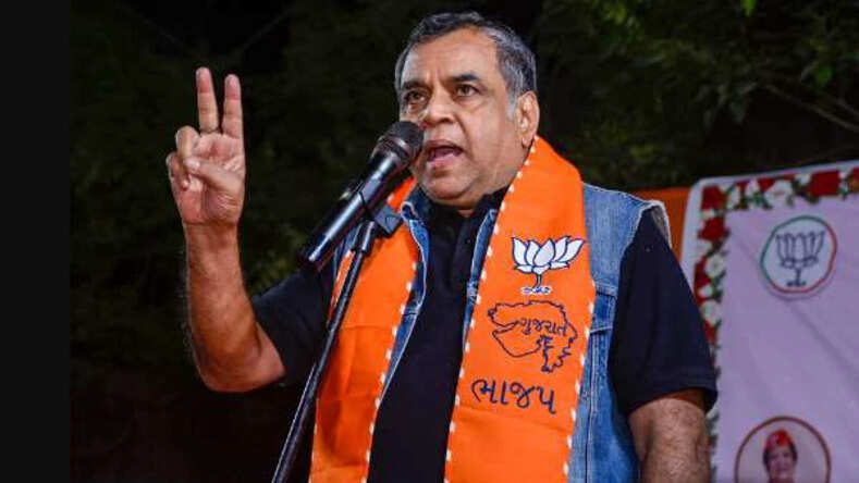 बंगालियों पर टिप्पणी कर बुरे फंसे भाजपा नेता और अभिनेता परेश रावल, कोलकाता पुलिस ने दर्ज की FIR