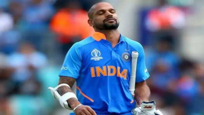  भारतीय टीम के सलामी बल्लेबाज शिखर धवन के लिए बुधवार का दिन बहुत ही दुखदायी रहा जाने 