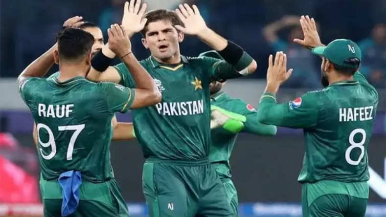 शर्मनाक: T20 वर्ल्ड कप में  पहली बार पाकिस्तान से हारा भारत