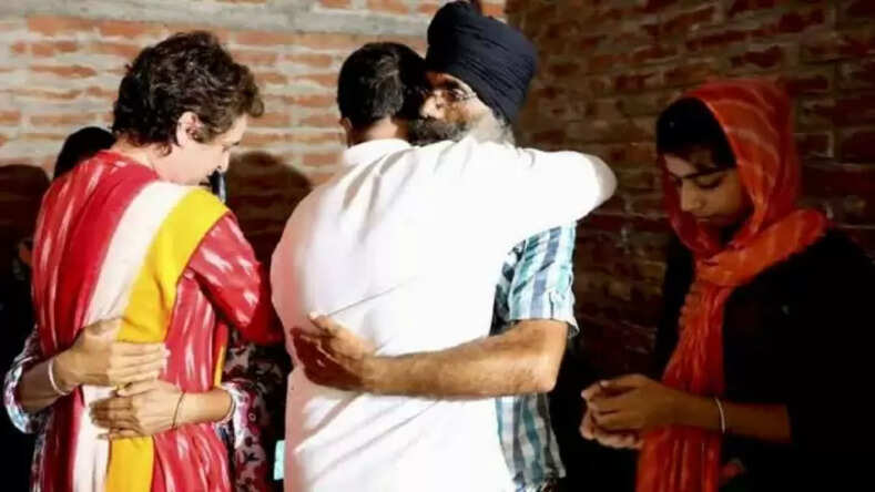 लखीमपुर खीरी हिंसा :थोड़ी देर में राष्ट्रपति कोविंद से मिलेंगे राहुल, प्रियंका समेत 7 नेता, सौंपेंगे ज्ञापन