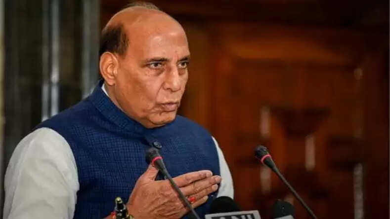 OFB के कॉरपोरेटाइजेशन के बाद दशहरे के दिन शुरू होंगी सात अलग-अलग कंपनियां, रक्षामंत्री राजनाथ सिंह करेंगे उद्घाटन