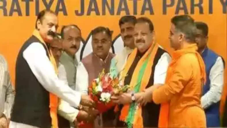 सुरजीत सलाथिया और पूर्व एनसी नेता देवेंद्र राणा भाजपा में शामिल