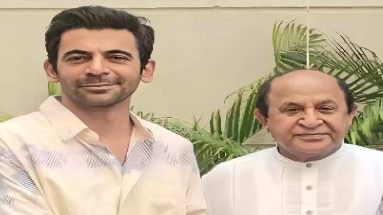  डॉ. सेठी के.सी. बोले—“सुनील ग्रोवर की हंसी हर ज़ुबान बोलती है”