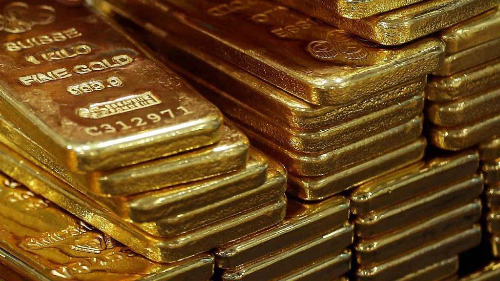 Gold Price Today: सप्ताह के पहले दिन सोमवार को भारतीय बाजारों में सोने और चांदी में  निचले स्तर पर आया भाव