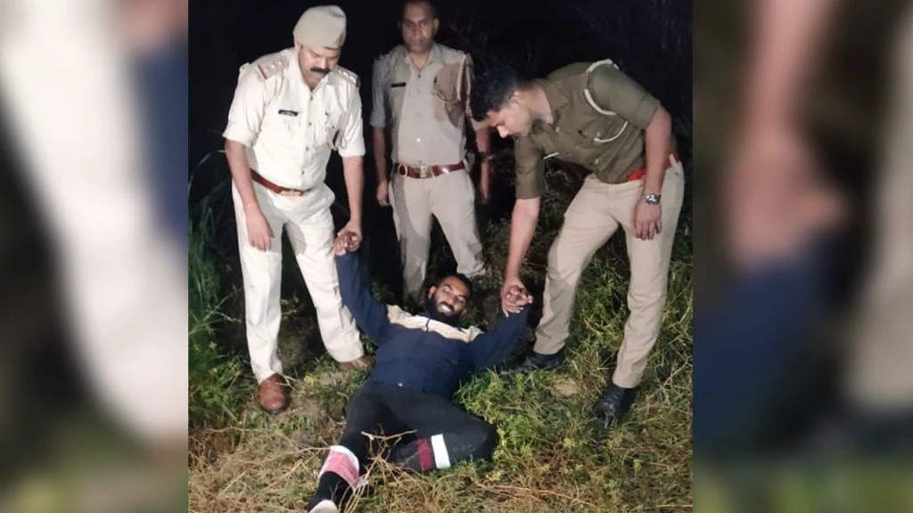 यूपी के गाजियाबाद में ईंट से कुचलकर मारने वाला आरोपी गिरफ्तार, पुलिस ने पैर में गोली मारकर पकड़ा