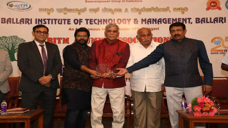 बिग बॉस से ब्लॉकबस्टर तक: निदेशक ‘सिद्धार्थ इंजेती’ ने बीआईटीएम के ‘पुर्नमिलाना 2024’ में छात्रों को प्रेरणा दी