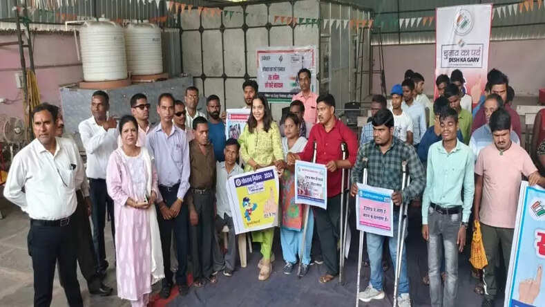 Rajnandgaon News: दिव्यांगजनों ने शत-प्रतिशत मतदान करने एवं करवाने का लिया संकल्प