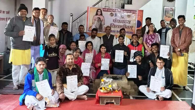  पंचगव्य चिकित्सा पर प्रशिक्षण संपन्न : गौपालन से स्वरोजगार की अपार संभावनाएं