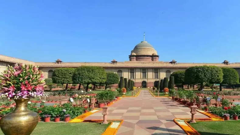 राष्ट्रपति भवन परिसर में स्थित "अमृत उद्यान" 16 अगस्त से 15 सितंबर तक आम लोगों के लिए खुला रहेगा।
