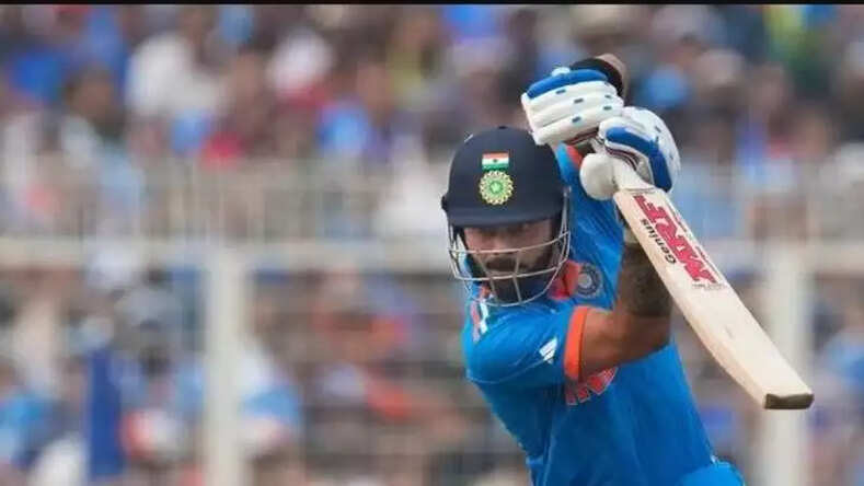 IND vs SA: भारत ने कोहली के शतक के दम पर बनाए 326 रन