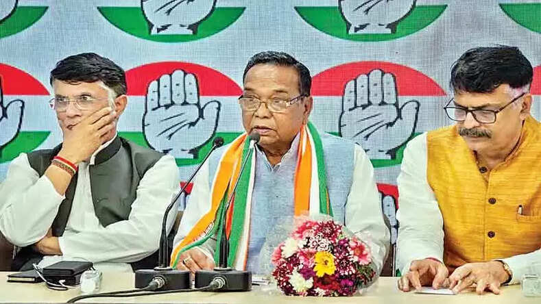 चुनाव से पहले झारखंड में भाजपा को लगा बड़ा झटका, रामटहल चौधरी ने थामा कांग्रेस का हाथ