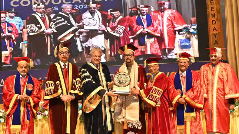 दुनिया की प्रगति में ज्ञान और कौशल की प्रमुख भूमिका है - राज्यपाल रमेन डेका