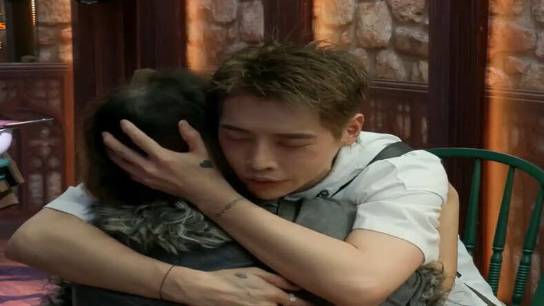 K-pop Sensation Aoora Captivates Bigg Boss House with Genuine Support and Pure Heart: fans call him a true gem