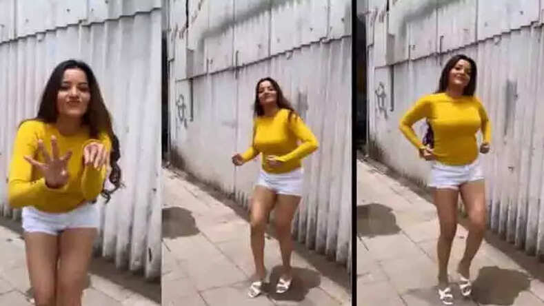  'निकम्मा किया इस दिल ने' सॉन्ग पर मोनालिसा ने जमकर लगाए ठुमके, देखिये वीडियो