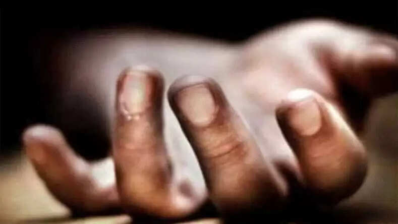 मथुरा के शिवनगर में प्रेमी ने प्रेमिका की कुल्हाड़ी से हत्या करके हुआ फरार