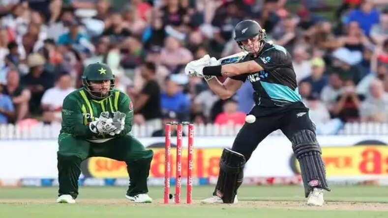 NZ vs PAK: न्यूजीलैंड ने पाकिस्तान को 21 रनो से हराया, फिन एलन का धमाकेदार अर्धशतक