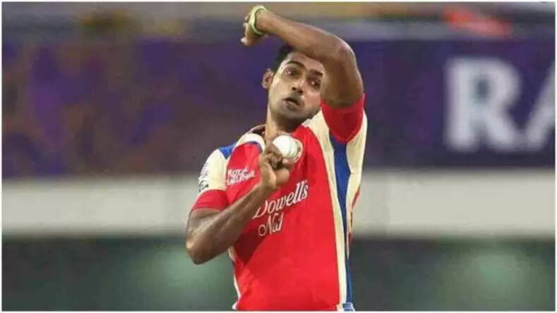 दिल्ली कैपिटल्स के खिलाफ मुकाबले से पहले RCB के खिलाड़ी ने लिया संन्यास