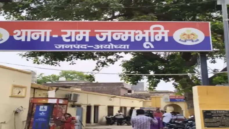  राम मंदिर में चंदा और दान की &nbsp;कथित लूट : संघ के &lsquo;चरित्र निर्माण&rsquo; की राजनीति कठघरे में है?