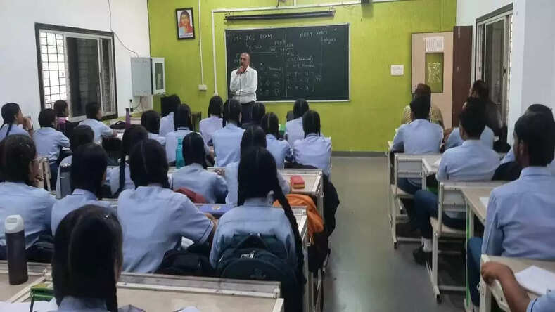 Rajnandgaon: आबकारी आरक्षक भर्ती परीक्षा 27 जुलाई को, जिले में 11227 परीक्षार्थी के लिए बनाए गए 34 परीक्षा केन्द्र