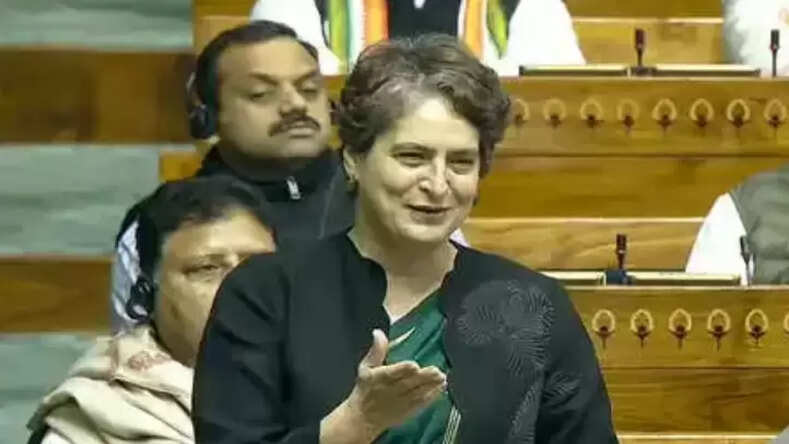  बिना चर्चा कानून बनाना लोकतंत्र के लिए खतरा&nbsp;: प्रियंका गांधी वाड्रा