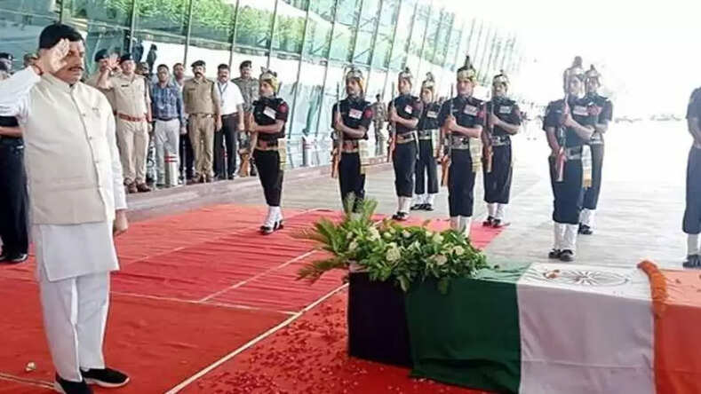राष्ट्रहित में देह समर्पित करने से बेहतर सौभाग्य कुछ नहीं – सीएम डॉ. मोहन यादव