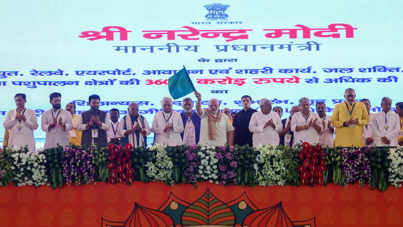 Bihar News: पूर्णिया एयरपोर्ट से लेकर वंदे भारत एक्सप्रेस तक, सीमांचल को मिली विकास की नई रफ्तार