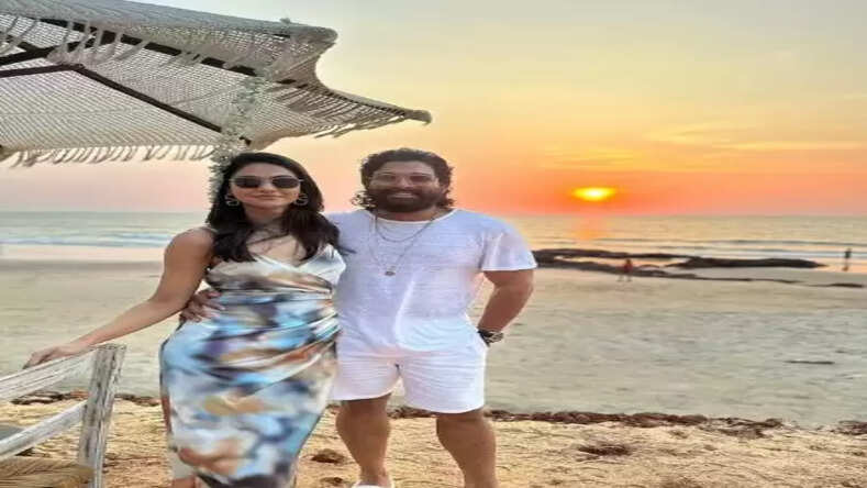 अल्लू अर्जुन ने पत्नी स्नेहा रेड्डी के साथ मनाया New Year, पिक देख फैंस ने कहा- दिल जैसा सूरज पहली बार देखा