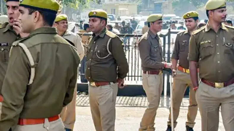 UP Police Constable का एडमिट कार्ड आज होगा जारी, यहाँ जाने कैसे होगा डाउनलोड एडमिट कार्ड