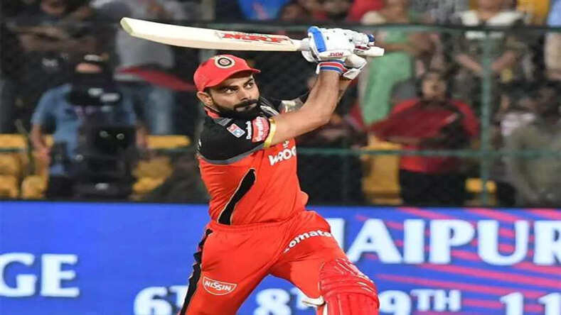 विराट समेत इन खिलाड़ियों को IPL 2022 के लिए RCB ने किया रिटेन, जानिए विराट कोहली को मिली कितनी रमक
