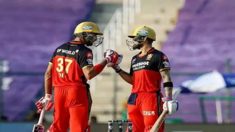 IPL 2021: RCB vs MI टी-20 में विराट के 10 हजार रन पूरे, ऐसा करने वाले पहले भारतीय