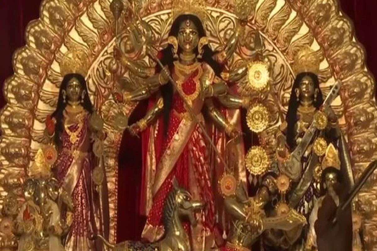 मां दुर्गा की सबसे भारी और ऊंची मूर्ति