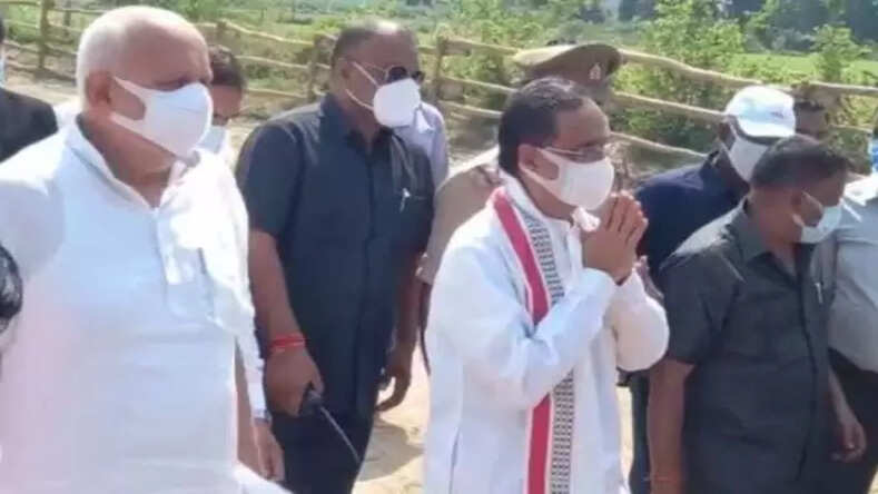 किसान महापंचायत: कृषि मंत्री सूर्य प्रताप शाही और उपमुख्यमंत्री दिनेश शर्मा पहुंचे फिरोजाबाद, किसानों से करेंगे संवाद
