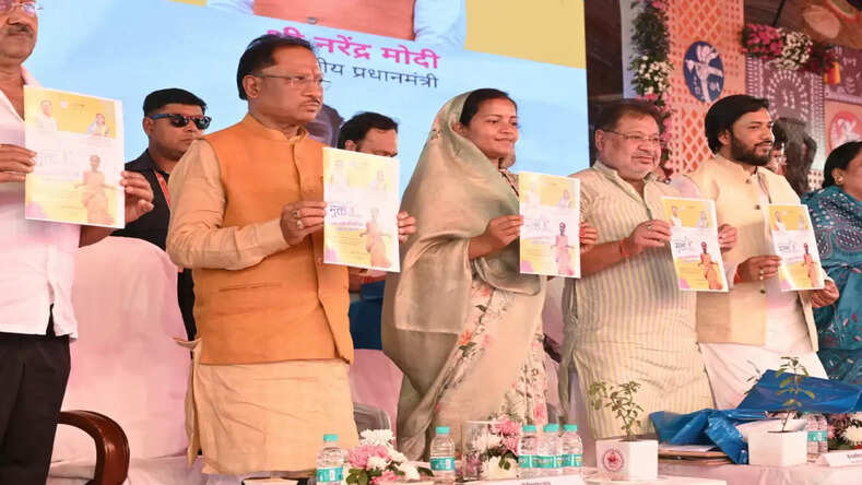 प्रधानमंत्री के 75वें जन्मदिवस पर छत्तीसगढ़ की ऐतिहासिक उपलब्धि, सूरजपुर जिले की 75 ग्राम पंचायतें हुईं “बाल विवाह मुक्त”