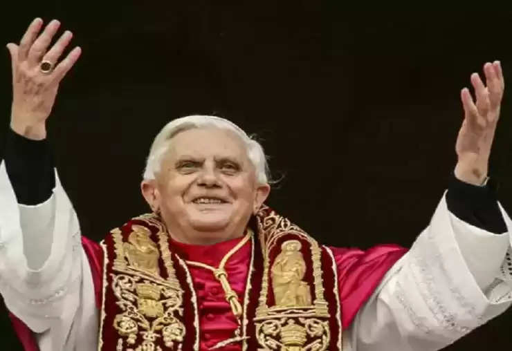 नहीं रहे पूर्व Pope Benedict, 95 वर्ष की उम्र में निधन