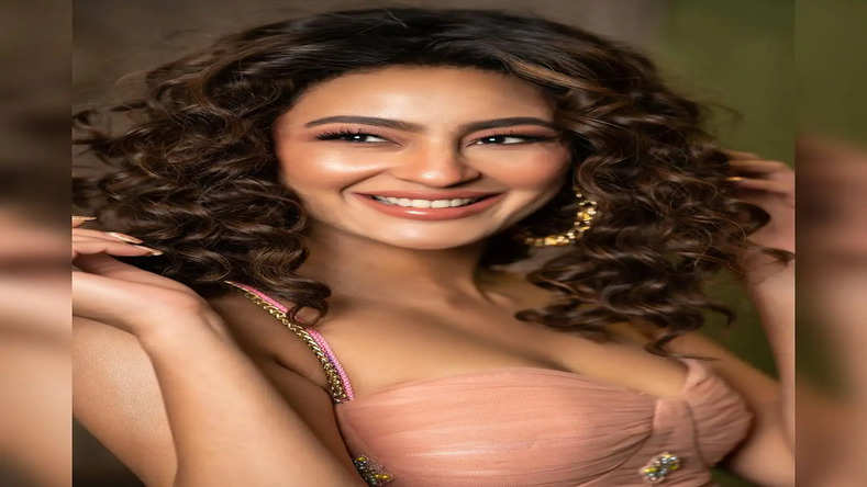 Seerat Kapoor All Set To Have A Bang In 2024, Take A Look At The 5 Upcoming Projects Of The Actress