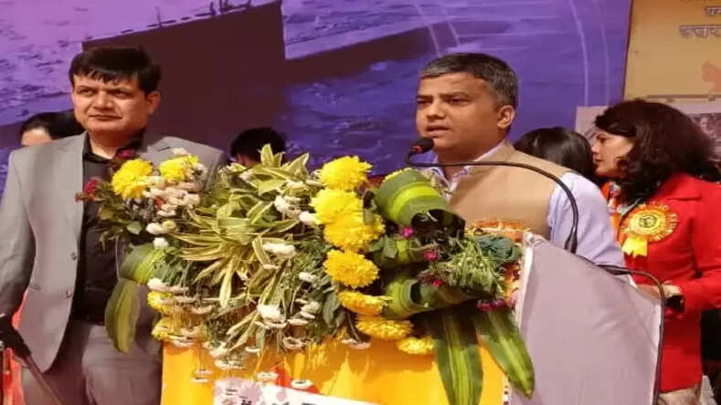 उत्तर प्रदेश दिवस-2025 आयोजन में आमजन अधिक से अधिक संख्या में पहुंचकर जाने उत्तर प्रदेश की कला एवं संस्कृति: डीएम